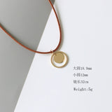 Simple fashion circular pendant necklace