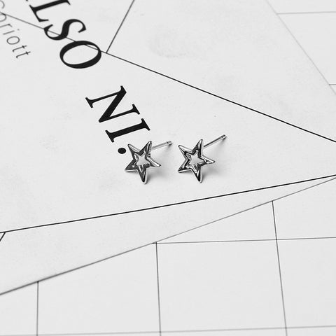 minimalist hollow five-pointed star smooth earrings