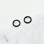 Simple and minimalist geometric earrings